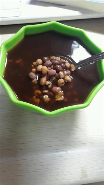 黑糖红豆薏米粥的做法图解1