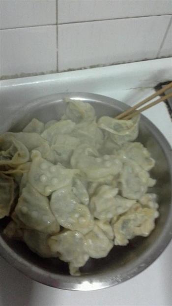 老东北肉三鲜饺子的做法步骤2