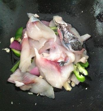 特色菜-淡水鱼遇上海虾的做法图解6