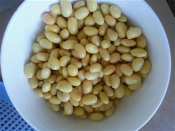 黄豆苦瓜排骨汤的做法步骤3