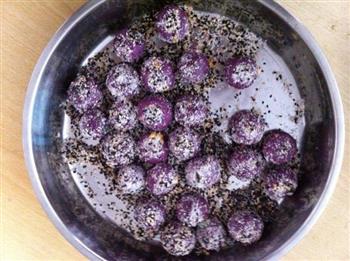 芝麻椰蓉芝心紫薯球的做法步骤6