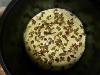 高压锅红枣葡萄干蛋糕的做法图解7