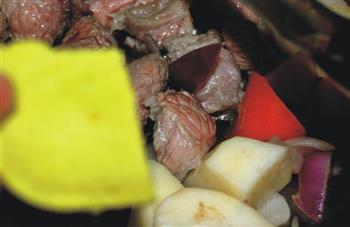 咖喱土豆牛肉汤的做法步骤4