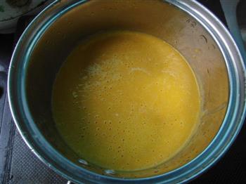 椰奶鲜虾南瓜汤的做法图解6