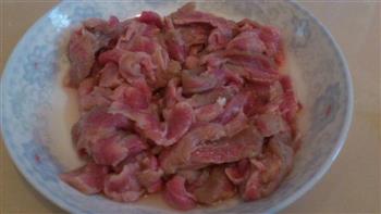 泡菜牛肉海鲜汤的做法步骤2