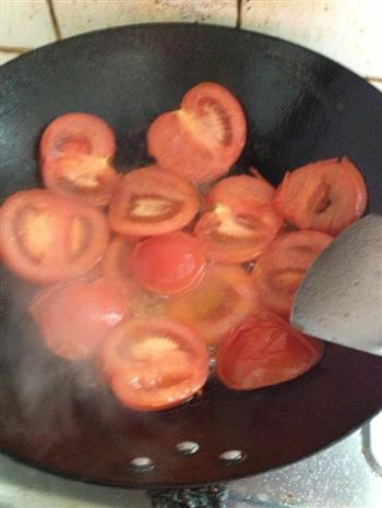 番茄鸡蛋面的做法步骤3