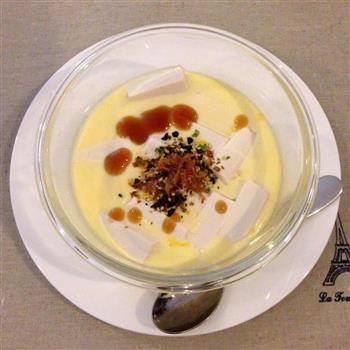 奶香豆腐蒸蛋配日式香鬆及瑶柱丝的做法步骤4