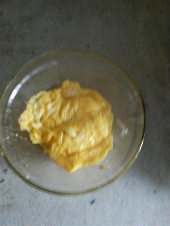 西葫芦炒鸡蛋的做法步骤1