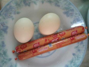 爱心火腿肠煎鸡蛋的做法步骤1