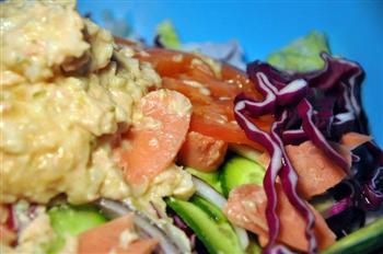 金枪鱼蔬菜沙拉的做法步骤12