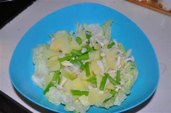 金枪鱼蔬菜沙拉的做法步骤7