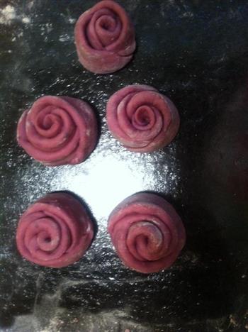 紫薯玫瑰小花卷的做法步骤7