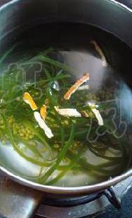 海带绿豆糖水的做法步骤2