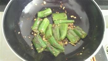 简单好吃的虎皮青椒的做法步骤4