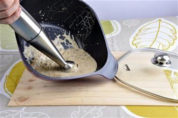 法式奶油蘑菇浓汤的做法步骤3