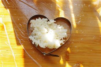 金枪鱼“心形”米三明治-沙拉酱米饭的又一搭配的做法步骤2