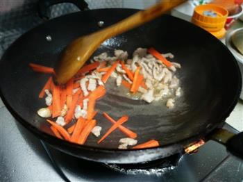 芦笋胡萝卜炒肉的做法步骤2