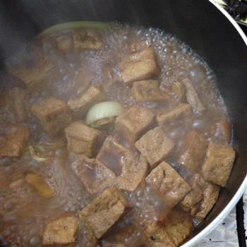 油豆腐红烧肉的做法步骤7