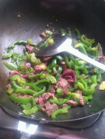 青椒牛肉的做法步骤3