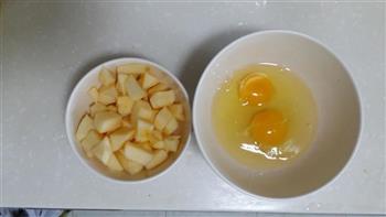超美味的简单早餐-苹果鸡蛋饼的做法图解2