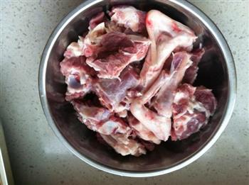 新疆清炖羊肉的做法步骤1