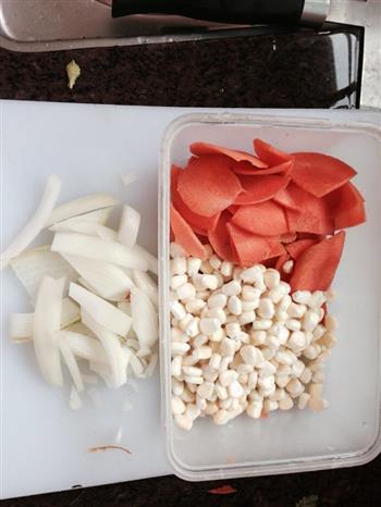 奶香南瓜玉米浓汤羹的做法步骤1