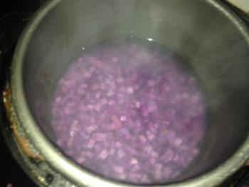 简单三部曲-美味紫薯粥的做法步骤3