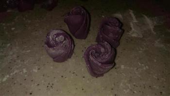 紫薯玫瑰花VS紫薯开花馒头的做法步骤7