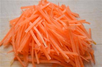 菠菜拌胡萝卜的做法图解2