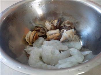 海三鲜饺子的做法步骤1