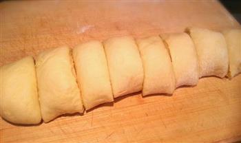 奶香椰蓉面包卷的做法步骤6