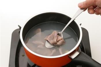菠菜猪肝汤的做法步骤2