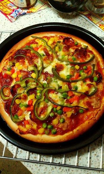 金枪鱼培根蔬菜披萨的做法图解4