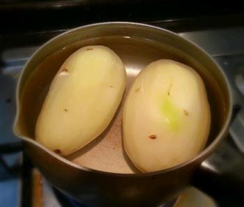 迷迭香烤土豆的做法步骤1