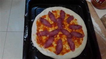 鲜虾腊肠披萨的做法图解9