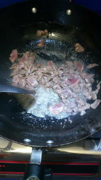 小炒牛肉干拌米粉的做法步骤5