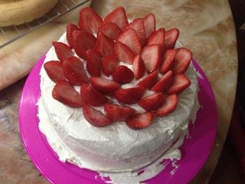草莓生日蛋糕的做法图解10