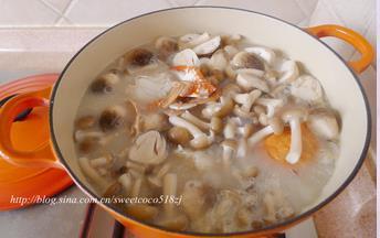 海蟹蘑菇菜泡饭的做法步骤7