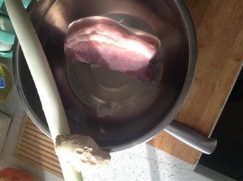 大葱猪肉包子的做法步骤2
