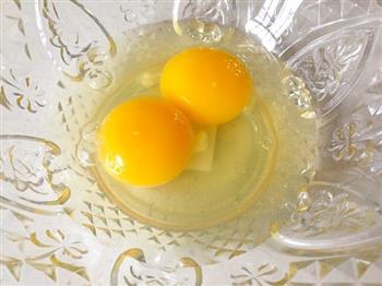 蛋香煎馒头片的做法图解1