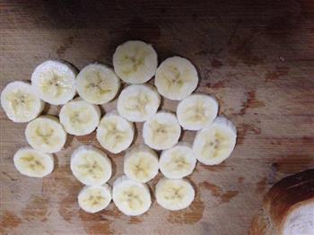 花生酱香蕉吐司的做法步骤2