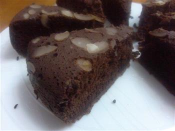 免烤箱的电饭煲蛋糕 海绵蛋糕 巧克力蛋糕的做法步骤9