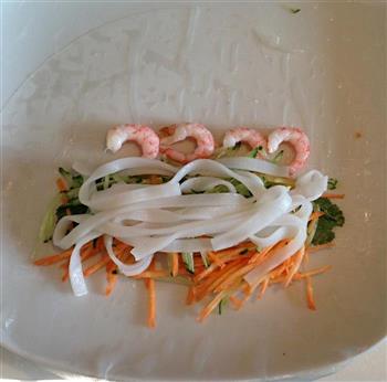 甜虾越南春卷的做法步骤7