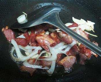 青笋杏鲍菇炒腊肉的做法步骤3