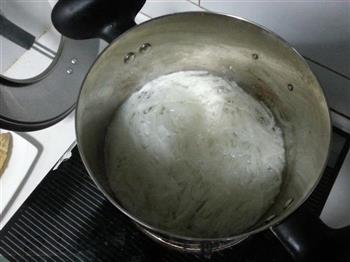 白萝卜丝牡蛎汤的做法步骤6