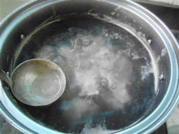 豌豆薯仔猪骨汤的做法步骤4