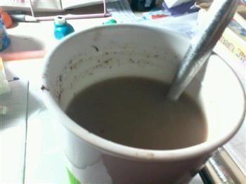 咖啡巧克力奶茶的做法步骤2