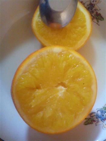 盐蒸橙子的做法图解1