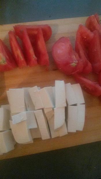 西红柿豆腐汤的做法步骤2