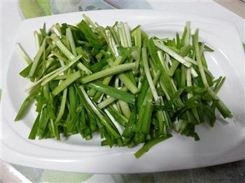银鱼炒韭菜怎么做，银鱼炒韭菜怎么做好吃，银鱼炒韭菜做法